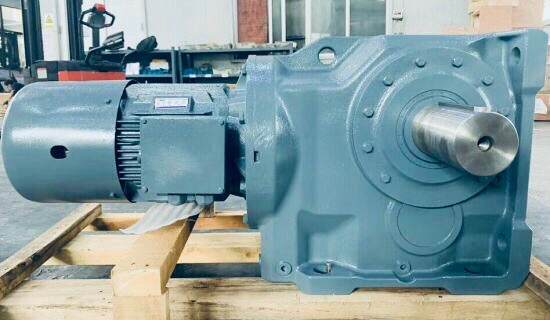 CHỌN MOTOR GIẢM TỐC THEO ĐIỆN ÁP